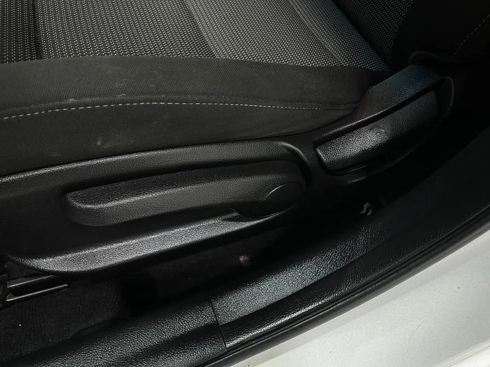 2017 Kia Forte - Image 12 of 17