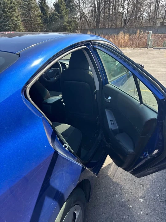 2017 Kia Forte - Image 3 of 8