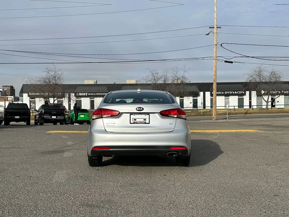 2017 Kia Forte - Image 6 of 14
