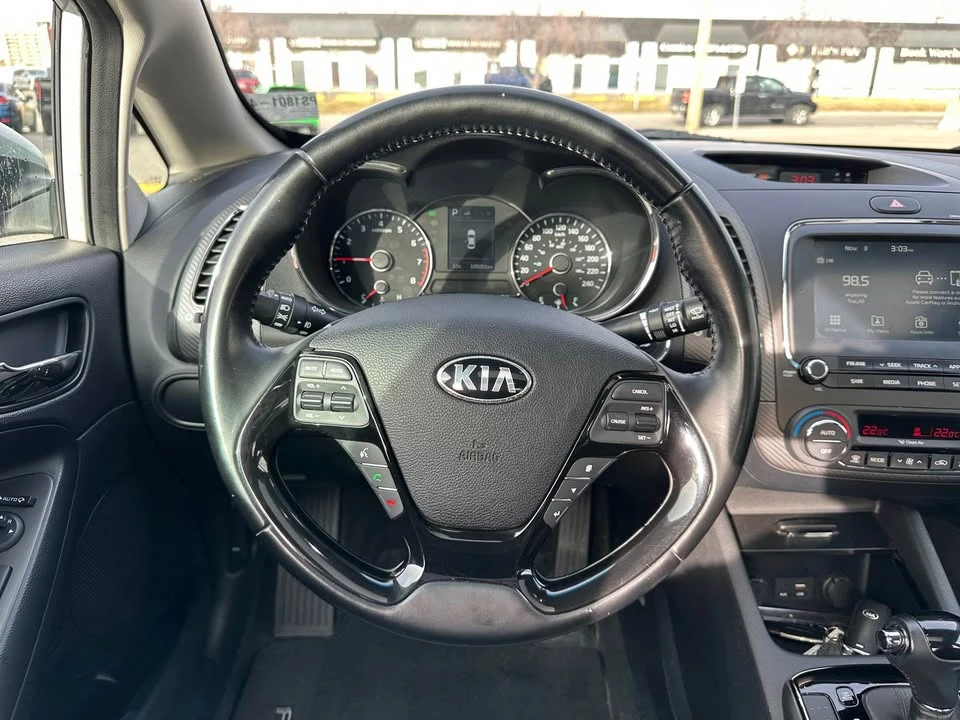 2017 Kia Forte - Image 11 of 14