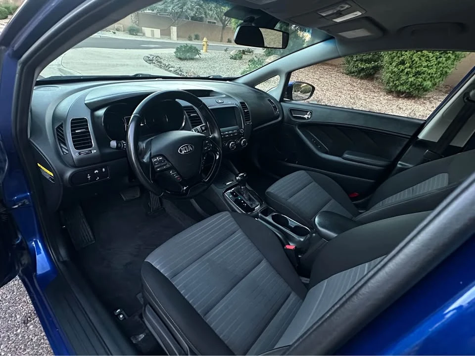 2017 Kia Forte - Image 7 of 9