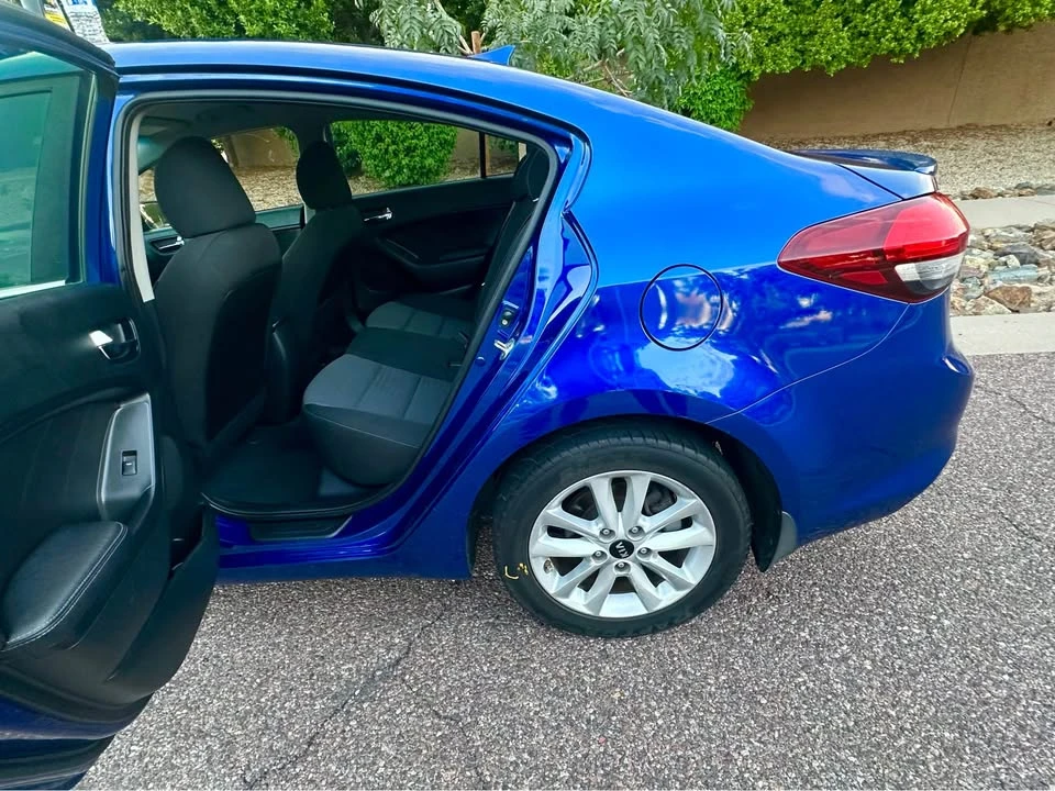 2017 Kia Forte - Image 9 of 9