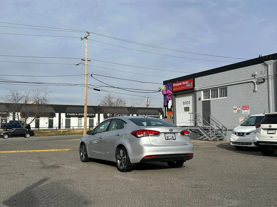 2017 Kia Forte - Image 7 of 14