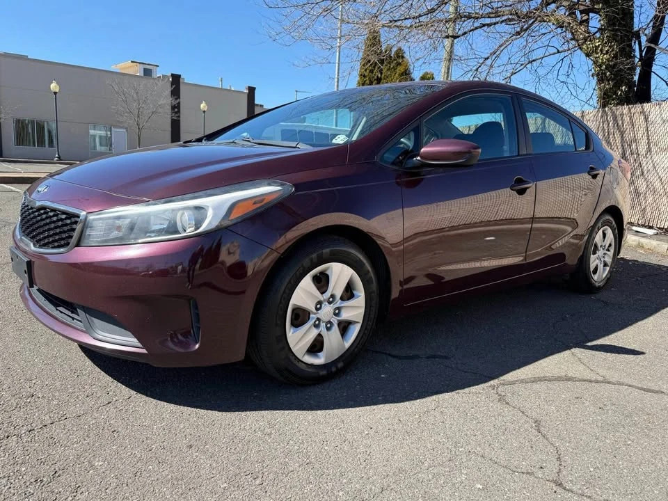 2017 Kia Forte - Image 2 of 12