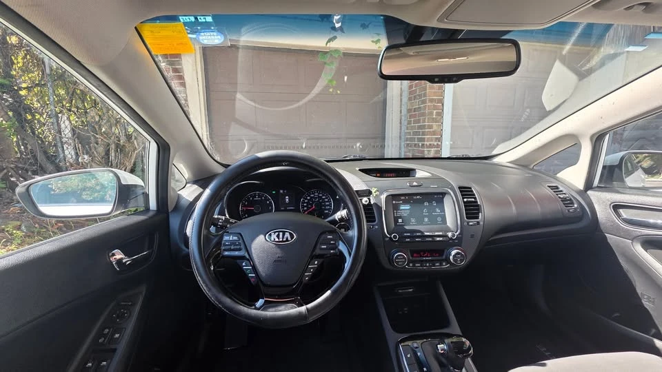 2017 Kia Forte - Image 5 of 6