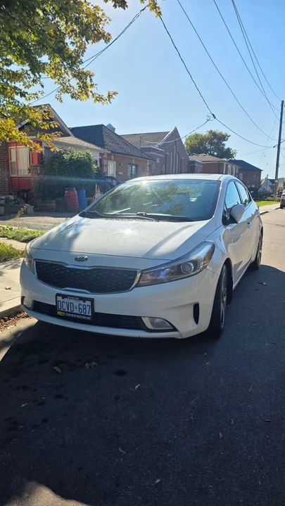 2017 Kia Forte - Image 4 of 6
