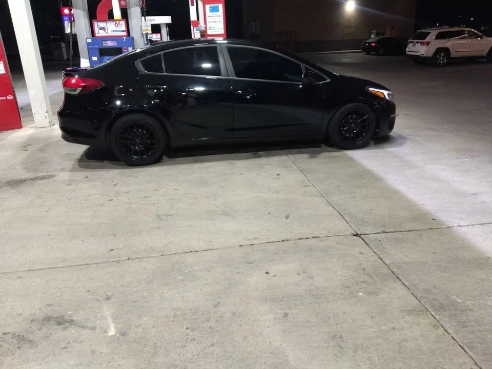 2017 Kia Forte - Image 2 of 2