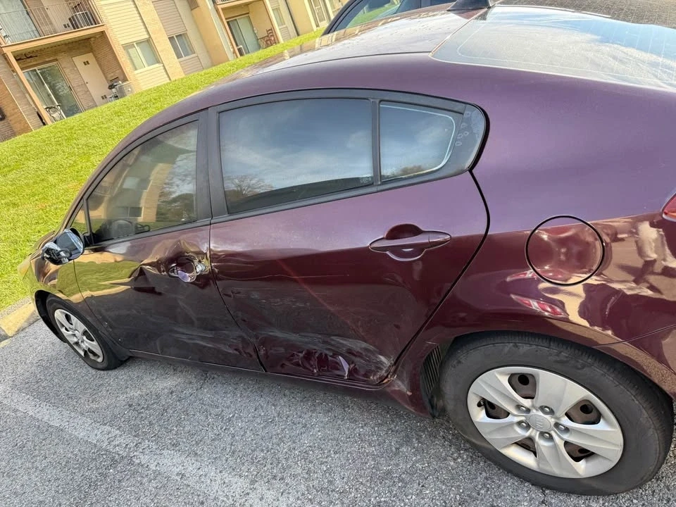 2017 Kia Forte - Image 4 of 6