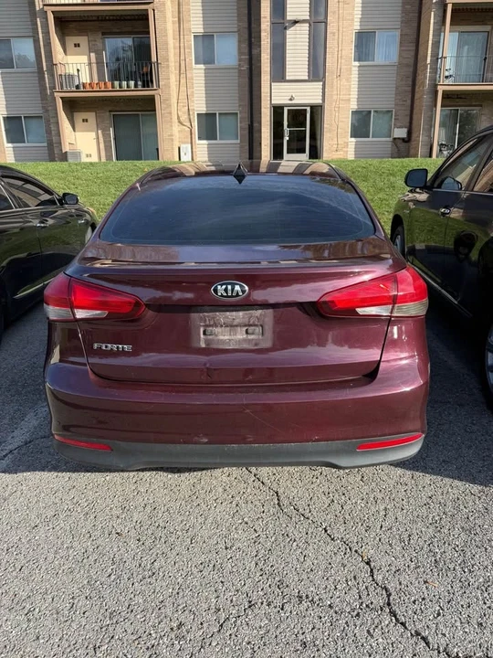 2017 Kia Forte - Image 2 of 6