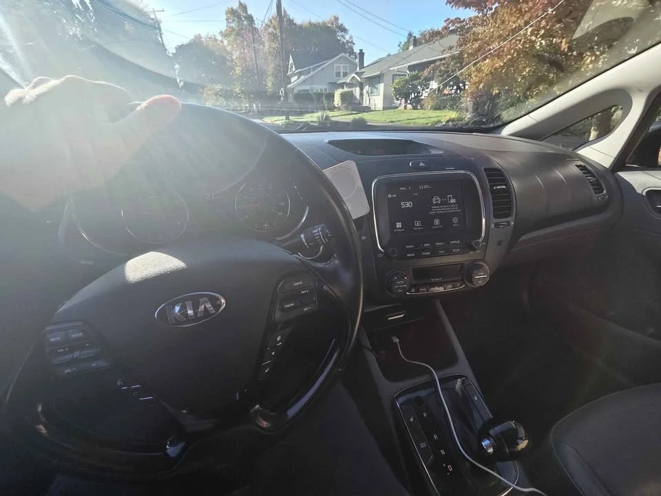 2017 Kia Forte - Image 4 of 6
