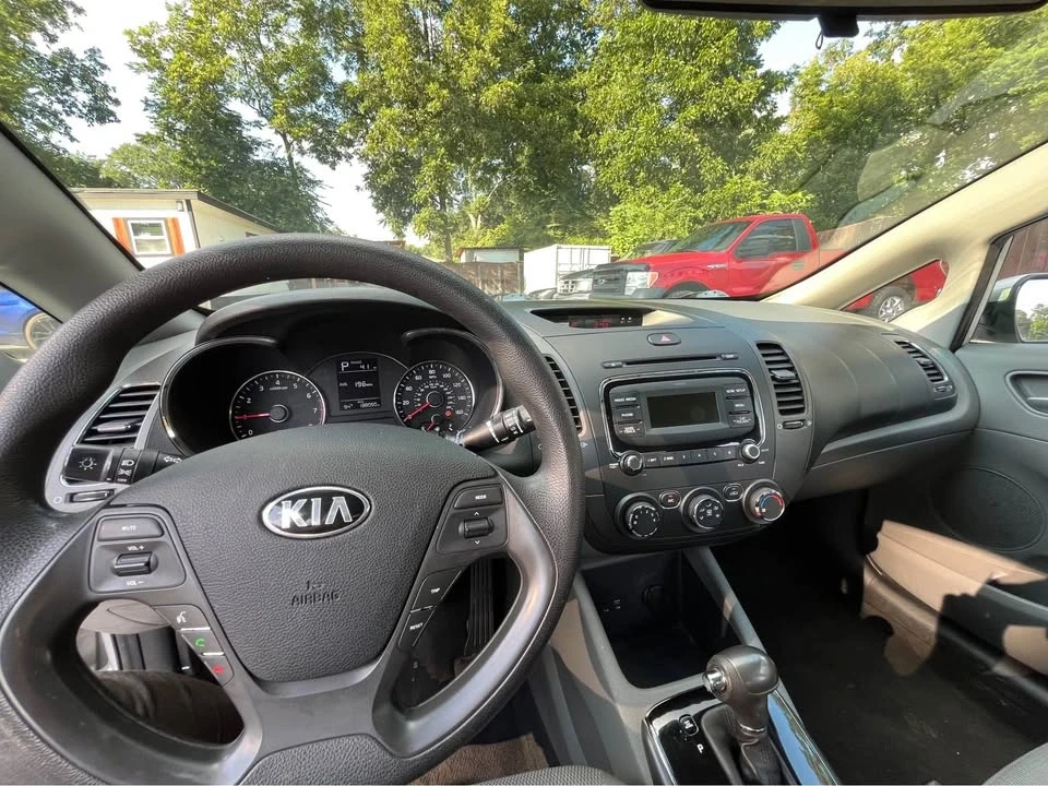 2017 Kia Forte - Image 11 of 11