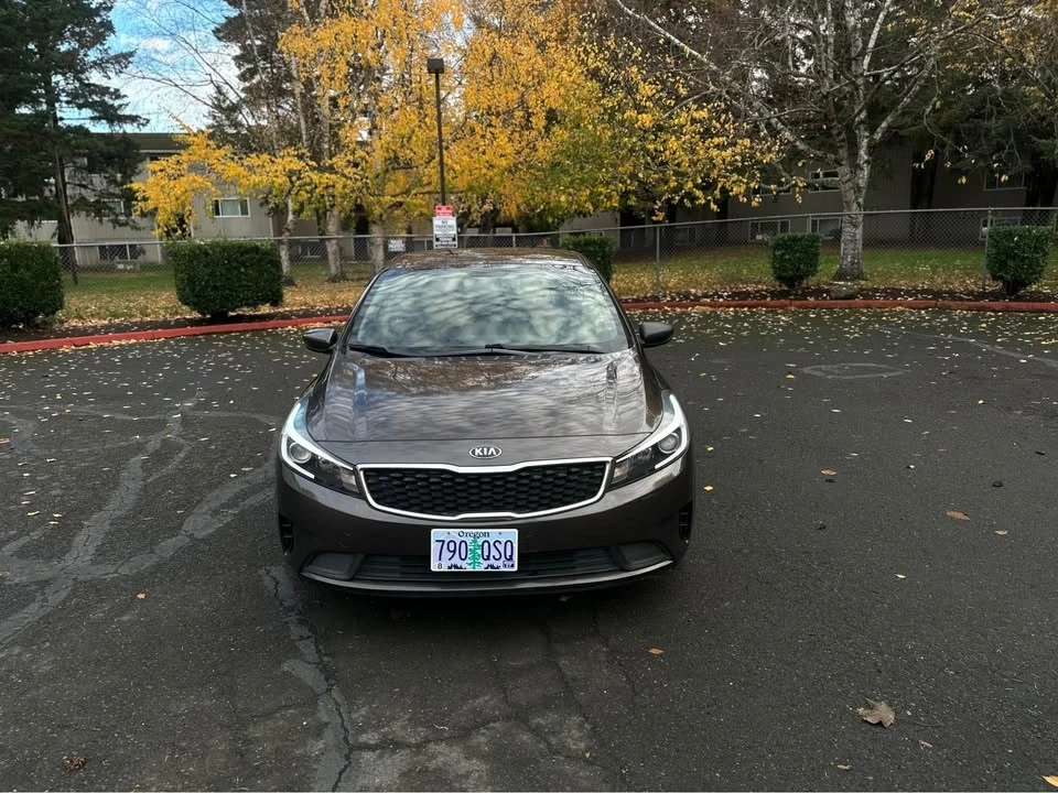 2017 Kia Forte - Image 7 of 16