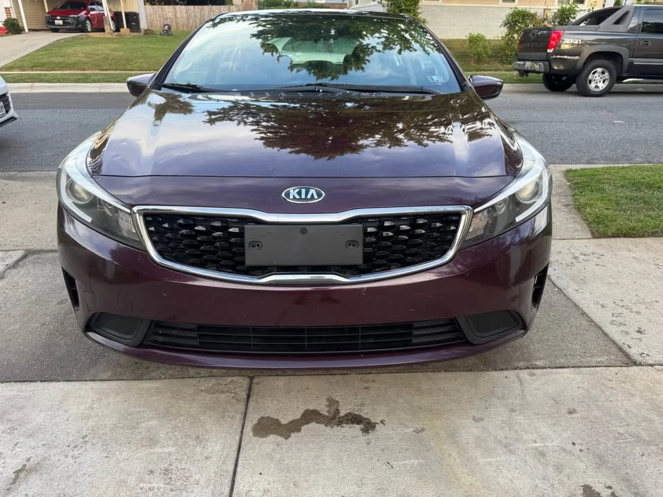 2017 Kia Forte - Image 5 of 10