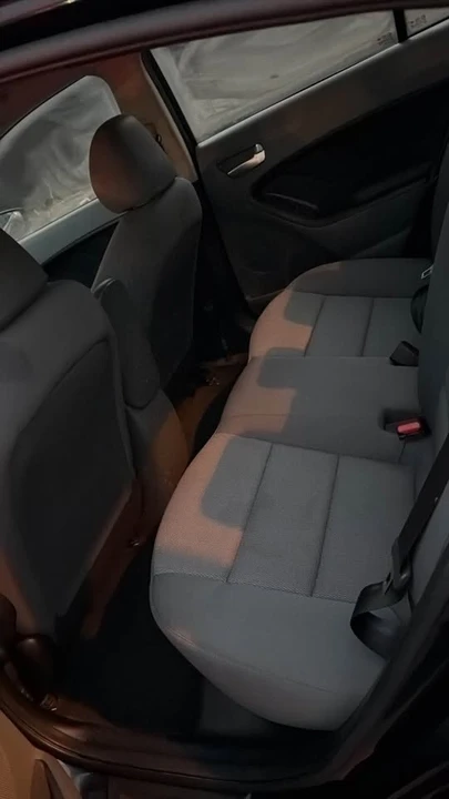 2017 Kia Forte - Image 5 of 6