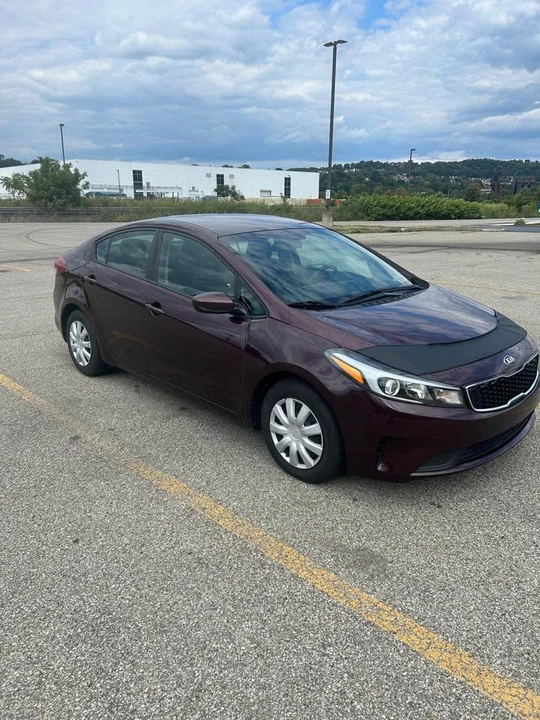 2017 Kia Forte - Image 2 of 10