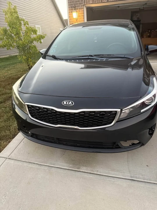 2017 Kia Forte - Image 2 of 9