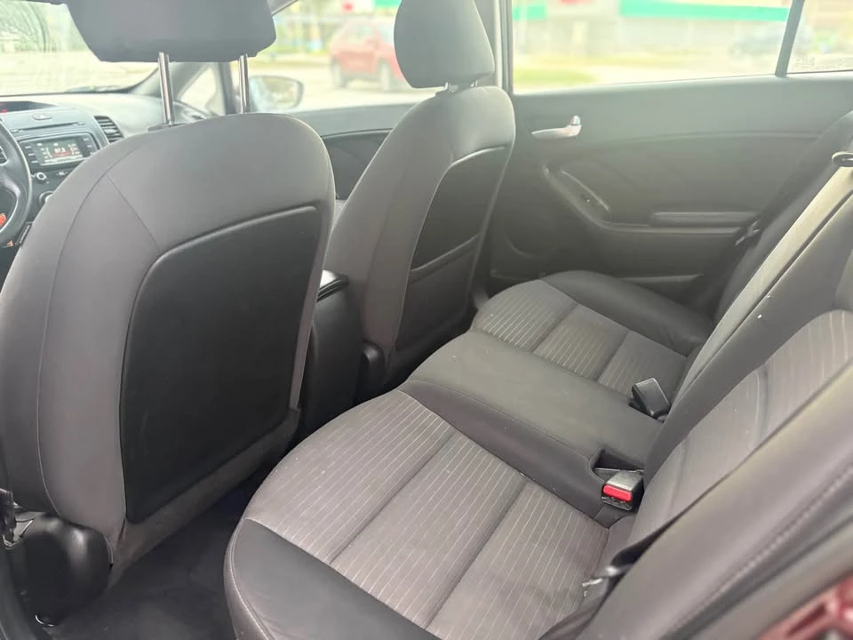 2017 Kia Forte - Image 8 of 8