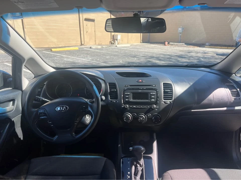 2017 Kia Forte - Image 11 of 11