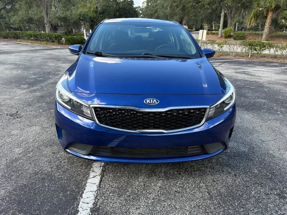 2017 Kia Forte - Image 2 of 13