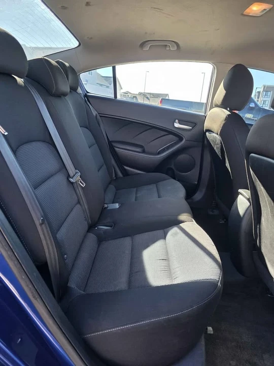 2017 Kia Forte - Image 8 of 8