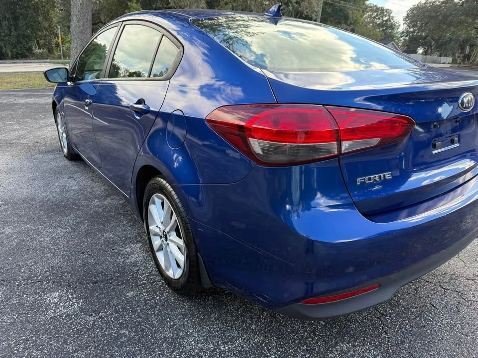 2017 Kia Forte - Image 7 of 13