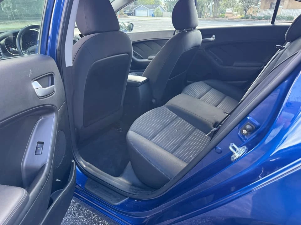 2017 Kia Forte - Image 8 of 13