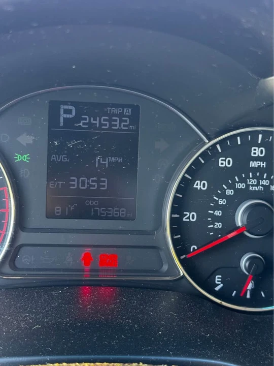 2017 Kia Forte - Image 2 of 6