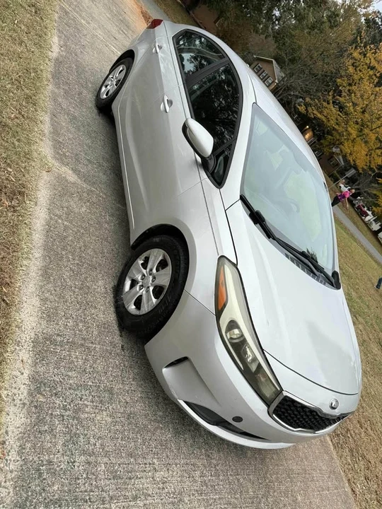 2017 Kia Forte - Image 19 of 20