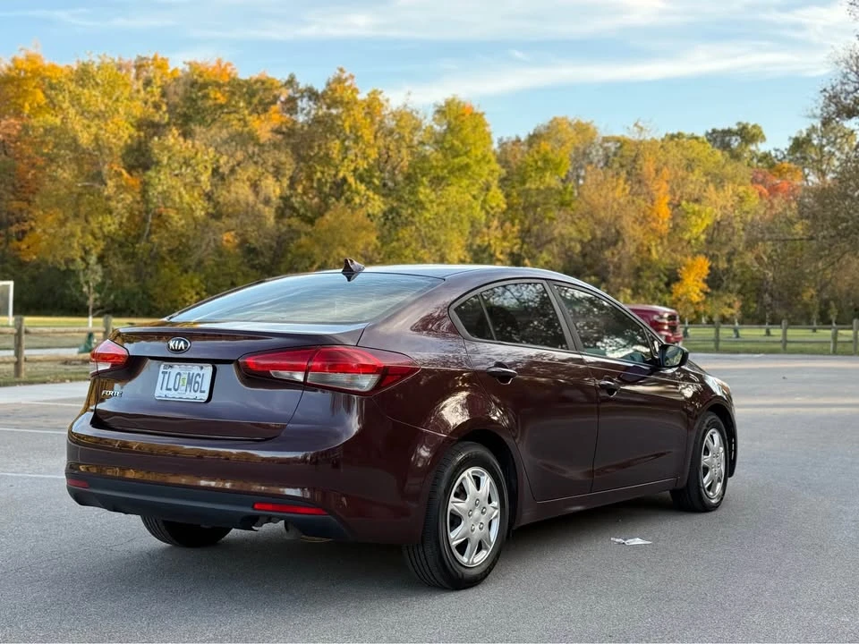 2017 Kia Forte - Image 3 of 9
