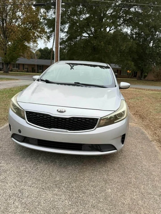 2017 Kia Forte - Image 4 of 20
