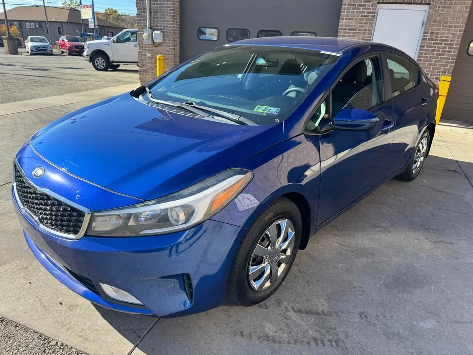2017 Kia Forte - Image 2 of 14