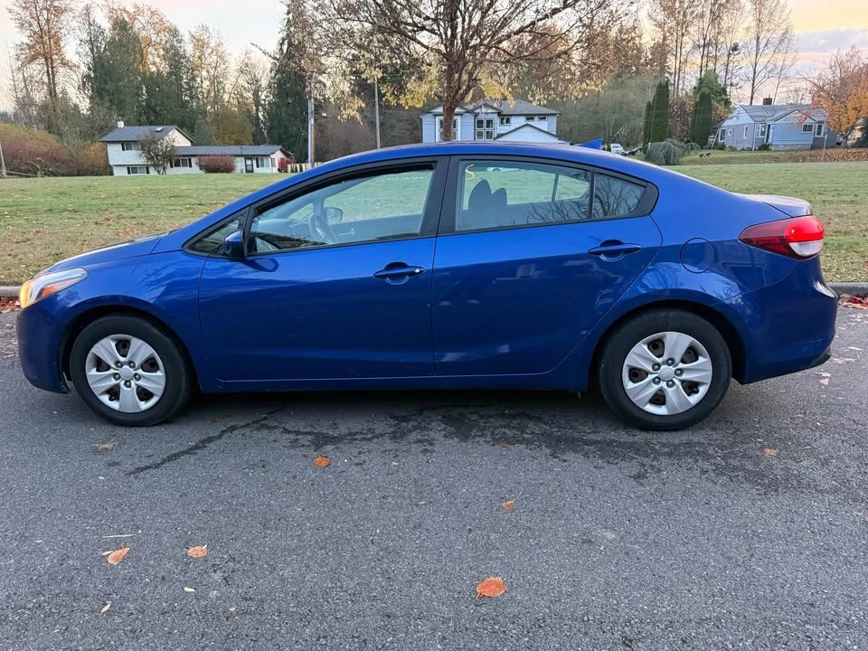 2017 Kia Forte - Image 2 of 6