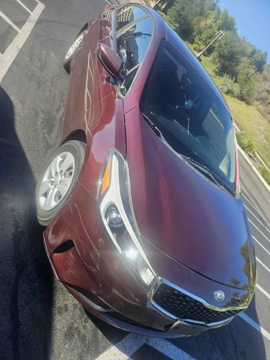 2017 Kia Forte - Image 6 of 16