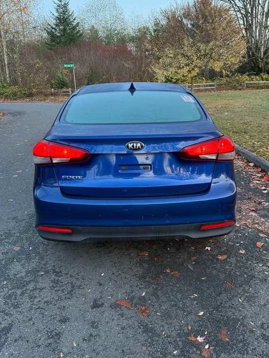 2017 Kia Forte - Image 4 of 6