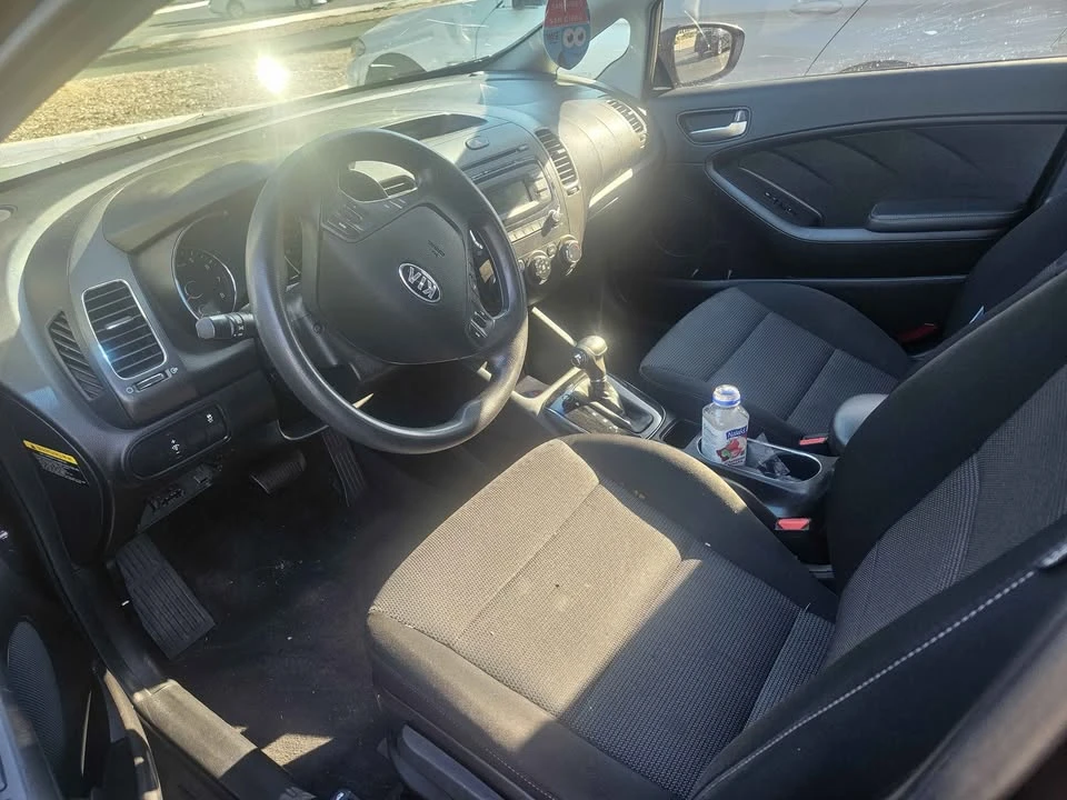2017 Kia Forte - Image 15 of 16