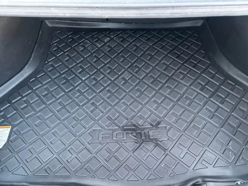 2017 Kia Forte - Image 15 of 16