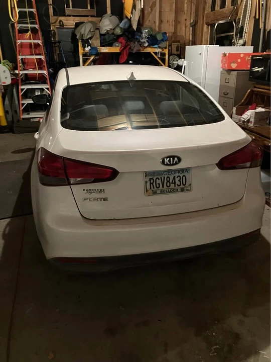 2017 Kia Forte - Image 3 of 4