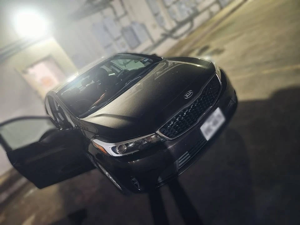 2017 Kia Forte - Image 2 of 4