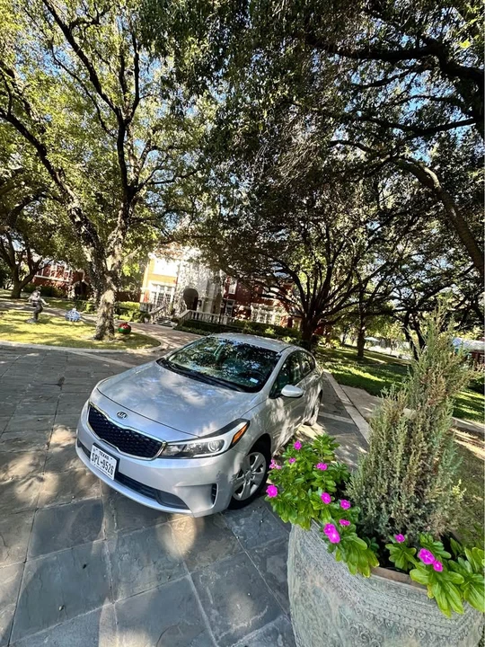 2017 Kia Forte - Image 7 of 8