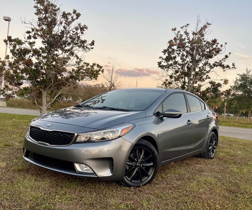 2017 Kia Forte - Image 3 of 13