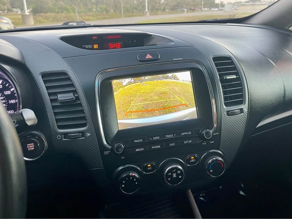 2017 Kia Forte - Image 13 of 13