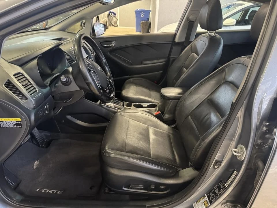 2017 Kia Forte - Image 10 of 20