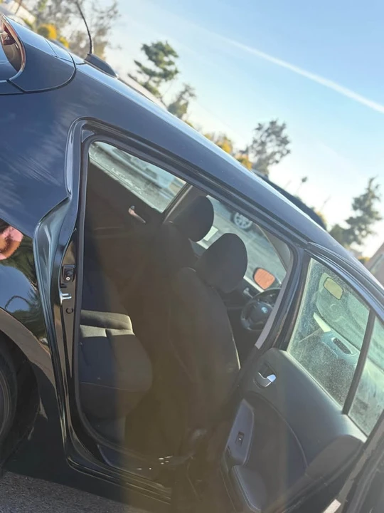 2017 Kia Forte - Image 4 of 8