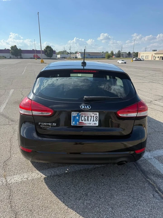2017 Kia Forte - Image 4 of 13