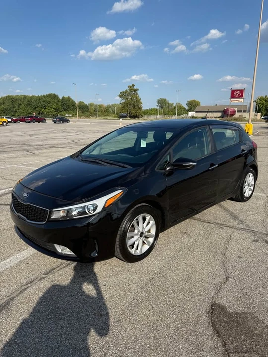 2017 Kia Forte - Image 3 of 13