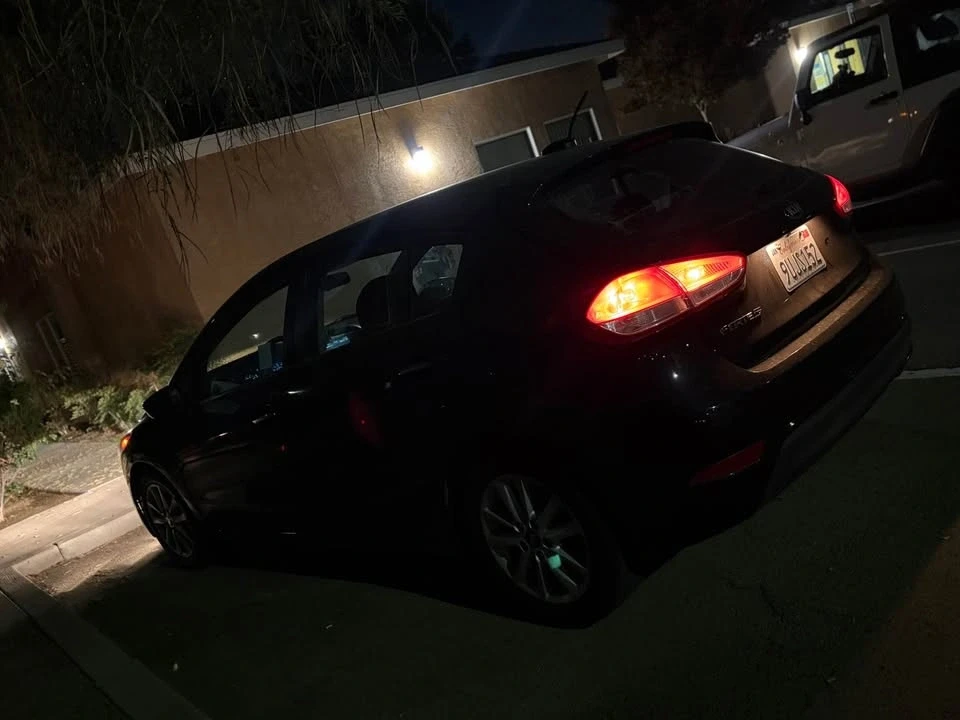 2017 Kia Forte - Image 3 of 5