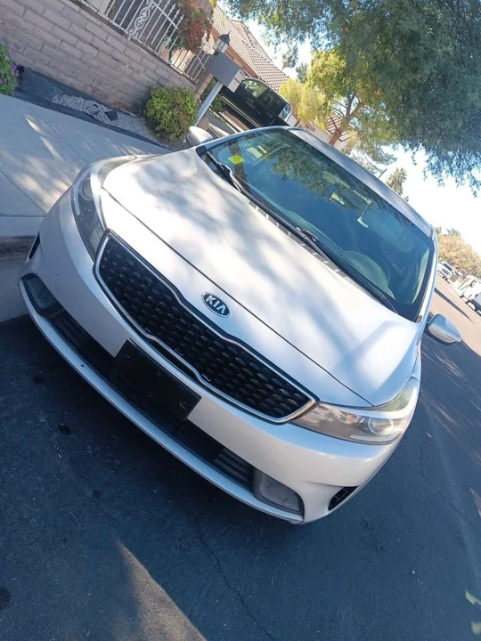 2017 Kia Forte - Image 3 of 6