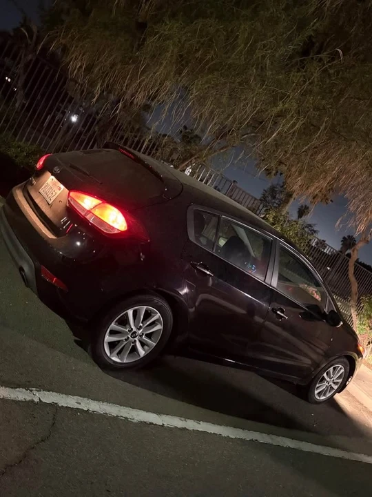 2017 Kia Forte - Image 4 of 5