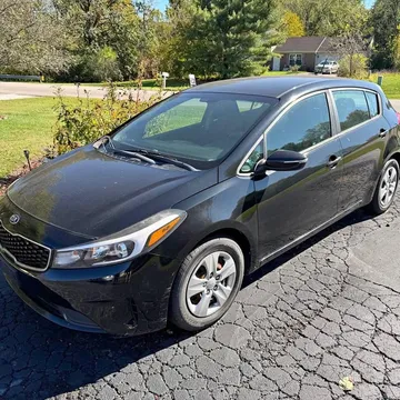 2017 Kia Forte5 LX