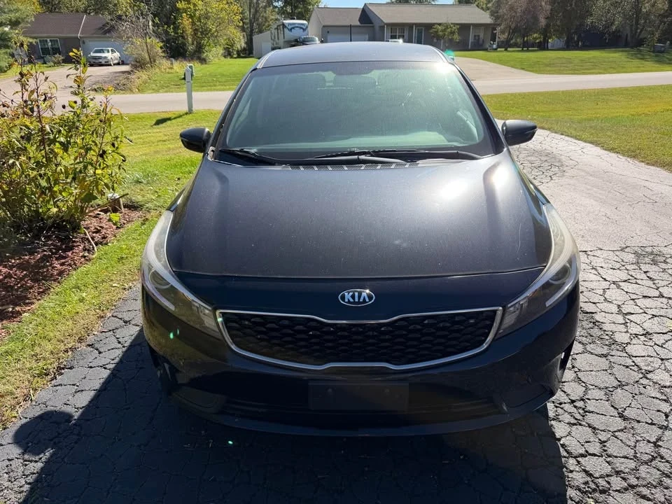 2017 Kia Forte - Image 2 of 7